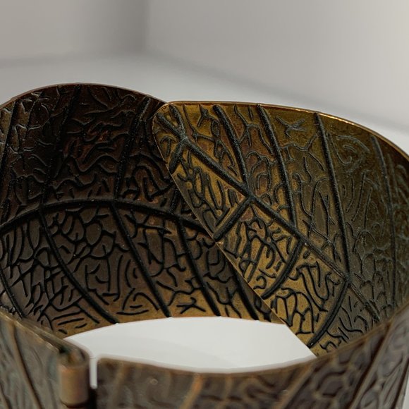 Metal Clamp Style Bracelet Bangle Overlapping Leaf Pattern 2" Wide Brown - Picture 5 of 8